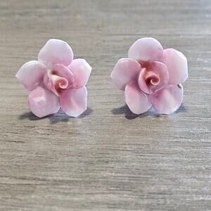 Vintage Pink Porcelain Rosebud Stud Earrings